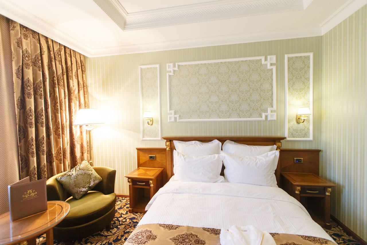 Sultan Palace Hotel Aτιράου Εξωτερικό φωτογραφία A room in the hotel