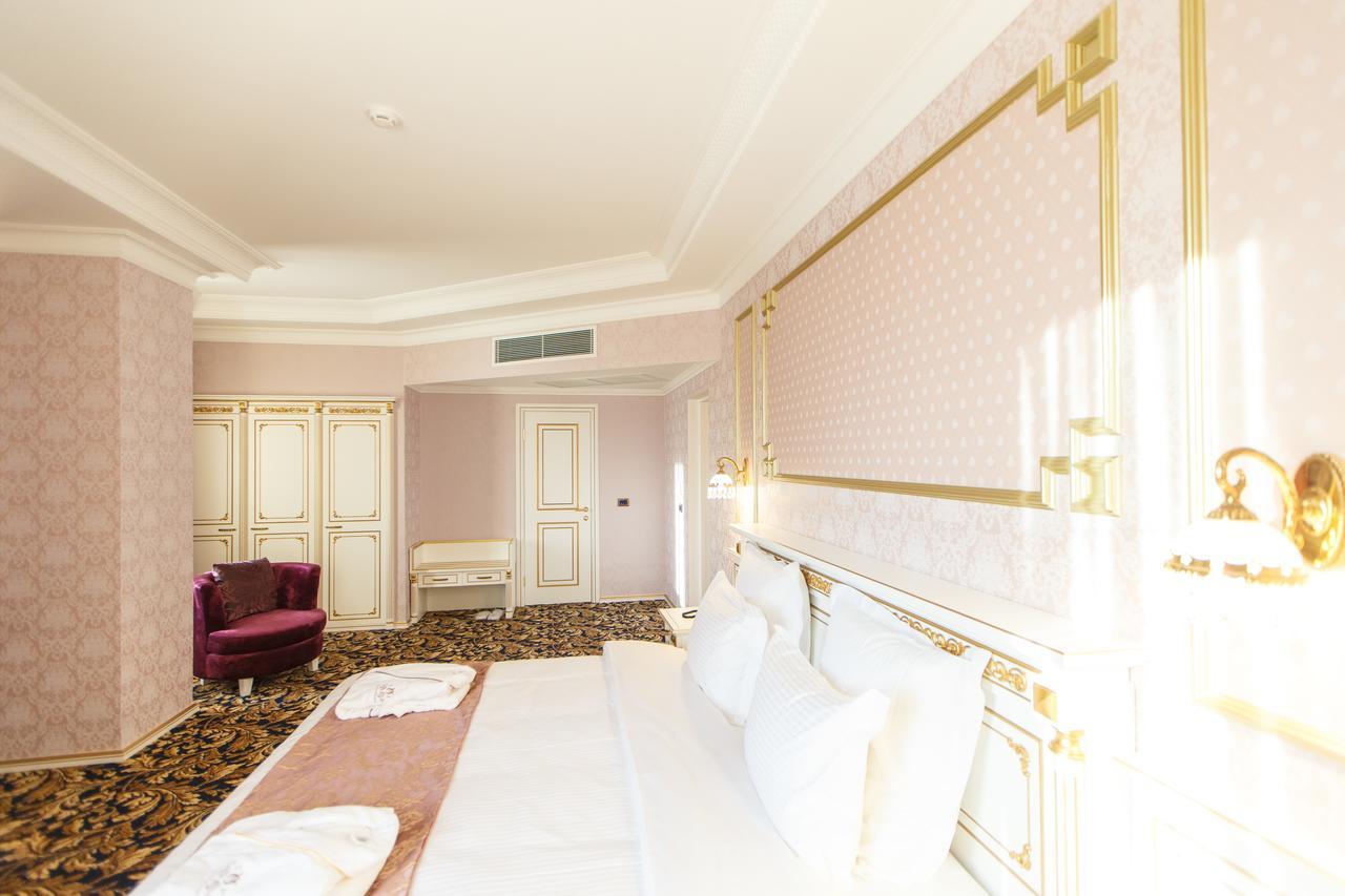 Sultan Palace Hotel Aτιράου Εξωτερικό φωτογραφία A room at the hotel