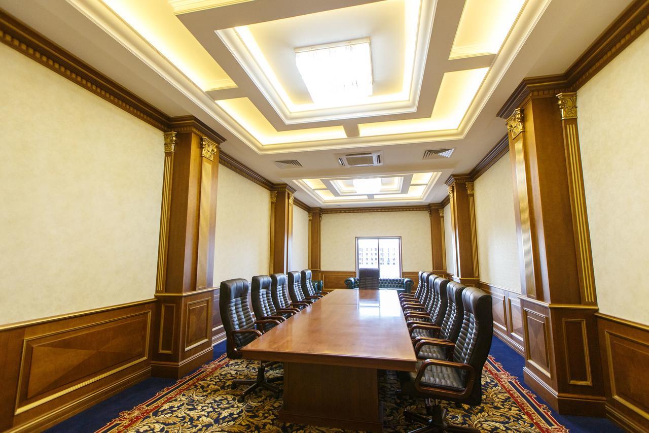 Sultan Palace Hotel Aτιράου Εξωτερικό φωτογραφία The meeting room of the National Assembly