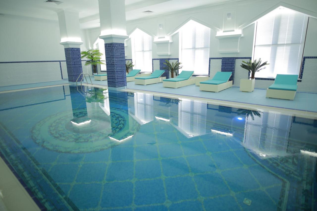 Sultan Palace Hotel Aτιράου Εξωτερικό φωτογραφία A swimming pool